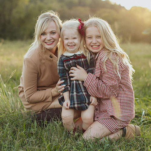 Leda Kubiak with her girls